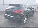 Nissan Rogue Sport S JN1BJ1CP8JW196386 fotografie