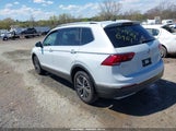 Volkswagen Tiguan 2.0T Se/2.0T Sel 3VV2B7AX3JM161417 fotografie