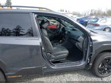 Subaru Forester Wilderness JF2SKAJC1RH522847 fotografie