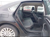 Volkswagen Passat 1.8T Se 1VWBT7A39HC060545 photo
