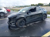 Tesla Model Y Long Range Dual Motor All-Wheel Drive 7SAYGDEE5RA292527 fotografie
