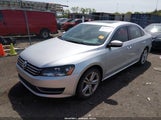 Volkswagen Passat 1.8T Se 1VWBS7A34EC044140 снимка