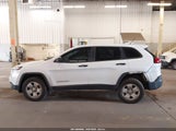 Jeep Cherokee Sport 1C4PJMAB8EW242767 снимка