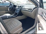 Ford Fusion Se 3FA6P0HD3JR243144 снимка