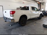 Toyota Tundra Sr5 4.7L V8 5TFBT541X7X008284 photo