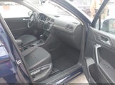 Volkswagen Tiguan 2.0T Se/2.0T Se R-Line Black/2.0T Sel 3VV3B7AX2MM055923 снимка