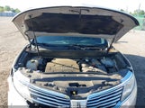 Lincoln Mkx Select 2LMPJ6KR7JBL37470 photo