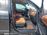 Toyota Tundra  5.7L V8 5TFAW5F12FX428393 fotografie