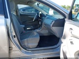 Toyota Corolla Le 2T1BU4EE6CC801681 снимка