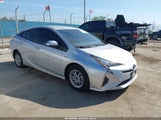 Toyota Prius Two JTDKBRFU7H3037140 снимка