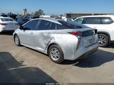Toyota Prius Two JTDKBRFU7H3037140 снимка