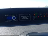 Toyota Prius Two JTDKBRFU7H3037140 снимка