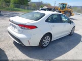 Toyota Corolla Le JTDEPRAE3LJ043505 снимка