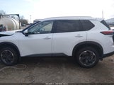 Nissan Rogue Sv Intelligent Awd JN8BT3BB9RW434061 fotografie