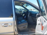 Chrysler Town & Country Limited 2C4GP64L85R137329 photo