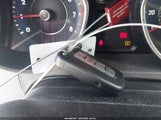 Hyundai Elantra Limited 5NPDH4AE8DH156310 снимка