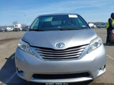 Toyota Sienna Xle 8 Passenger 5TDYZ3DC9HS800917 photo
