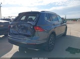 Volkswagen Tiguan 2.0T Se/2.0T Se R-Line Black/2.0T Sel 3VV2B7AX2LM070769 снимка