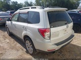 Subaru Forester 2.5X Premium JF2SHADC2CH414836 photo