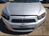 Chevrolet Sonic Ls Auto 1G1JA5SH6F4170553 снимка