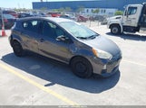 Toyota Prius C Two JTDKDTB32E1563204 снимка