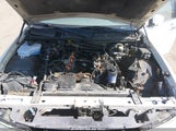 Lincoln Town Car Signature 1LNHM82W3YY923556 photo