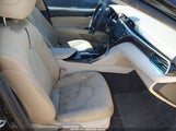 Toyota Camry Le 4T1B11HK1JU011080 fotografie