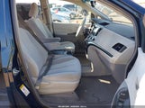 Toyota Sienna Le V6 5TDKK3DC5BS088133 снимка