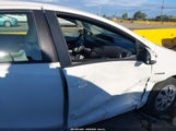 Toyota Prius C Three JTDKDTB33E1566676 снимка