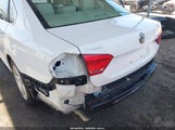 Volkswagen Passat 1.8T Limited Edition 1VWAT7A3XFC114105 photo