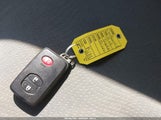 Toyota Prius Three JTDKN3DU2C5443105 fotografie