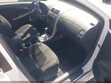 Toyota Corolla S 2T1BU4EE6BC737446 снимка