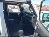 Jeep Wrangler 4-Door Sahara 4X4 1C4HJXEG6PW618655 fotografie