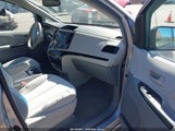 Toyota Sienna Le 5TDJK3DCXBS001712 снимка