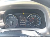 Toyota Rav4 Le JTMBFREV7JD252340 снимка