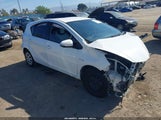 Toyota Prius C One JTDKDTB33C1514283 снимка