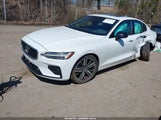 Volvo S60 T6 R-Design 7JRA22TM3KG012647 fotografie