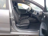 Kia Rio S 3KPA24AD1PE589665 снимка