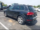 Volkswagen Touareg 3.6L Lux WVGEF9BP8ED006675 fotografie