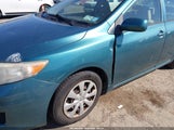Toyota Corolla Le JTDBU4EE0A9105384 снимка