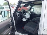 Jeep Wrangler 4-Door Sahara 4X4 1C4PJXENXSW597781 снимка