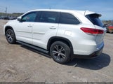 Toyota Highlander Le Plus 5TDBZRFH9JS826943 снимка