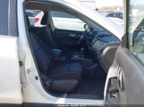 Nissan Rogue Sv JN8AT2MV9HW021701 снимка