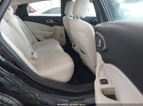 Chrysler 200 Limited 1C3CCCAB5FN712400 fotografie