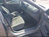 Toyota Camry Le 4T1BE32K95U600246 снимка