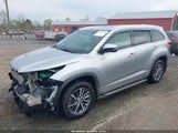 Toyota Highlander Xle 5TDKZRFH0JS546084 снимка