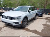 Volkswagen Tiguan 2.0T Se/2.0T Sel 3VV3B7AX5JM199235 снимка