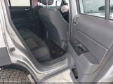 Jeep Patriot Latitude 4X4 1C4NJRFB3HD175556 снимка