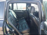 Volkswagen Tiguan R-Line WVGAV7AX5FW606079 photo