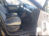 Volkswagen Tiguan 2.0T S 3VV1B7AX5KM014142 снимка